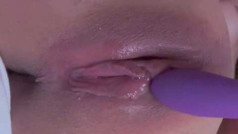 Petite Asian Girl Cums Masturbating For The First Time On Camera