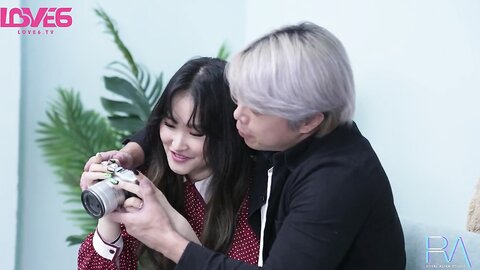 RAS-274美屄蘿莉摔壞昂貴相機還不起錢只好用身體還債