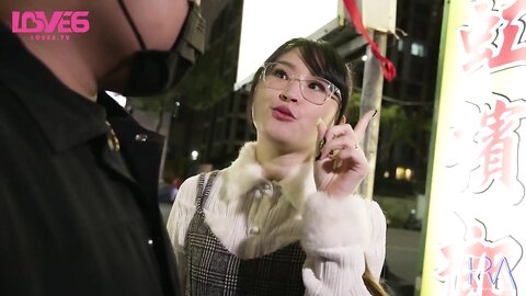 RAS-274美屄蘿莉摔壞昂貴相機還不起錢只好用身體還債