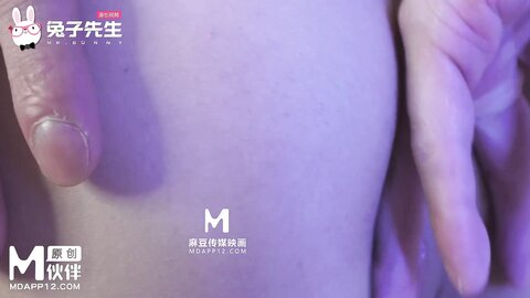 TZ-148与混血女友的性爱