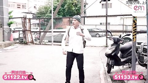 EMTC021同城约啪操了学校保健室小姐姐