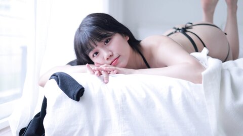 Yui 유이 Vol.1 - クロ ゆい 2