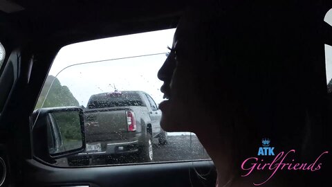 Beautiful Exotic Girl On A Date To Hawaii Sucks And Fucks In Car Roads