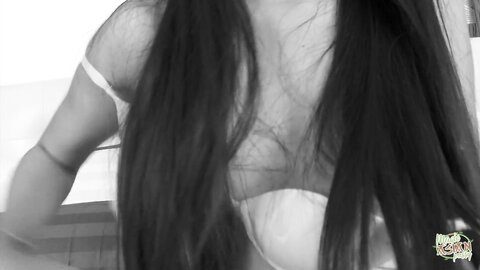 Young Guy Sucks His Asian Girlfriends Nipples And Fucks Her Trimmed Pus