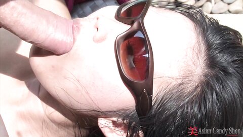 Thai Babe Gets Hot Fuck By The Pool