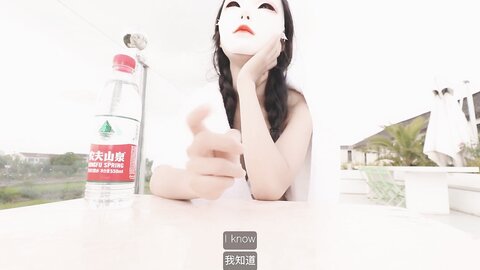 Swimming Lesson With Chinese Vlogger Went Well