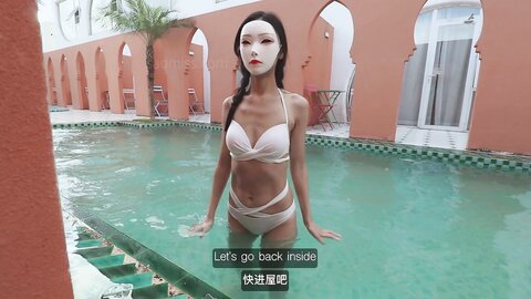 Swimming Lesson With Chinese Vlogger Went Well
