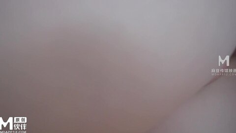 绝对领域LY-054女友姐姐对我的特别招待