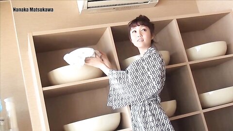 [Young Gangan] 2018 No.07 (小倉唯 水沢柚乃) (2)
