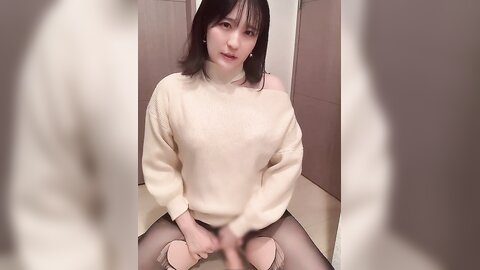 2021-11-29 【動画】デ????ルドをいれてみた…♡ I tried putting a dildo♡ [1P1V-233.0MB]