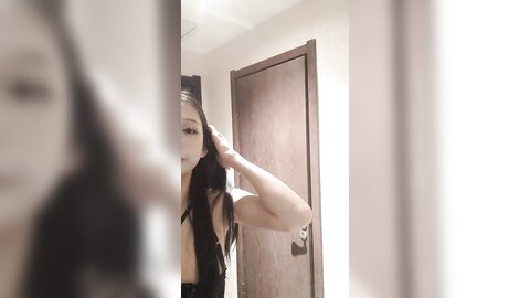 极品网红美少女，170Cm大长腿