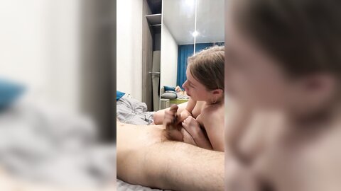 美乳毛妹直播大战，无毛超嫩美穴