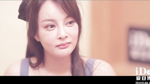 爱豆传媒ID5384欲女人妻如愿以偿的多人换妻运动