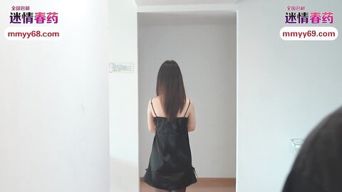 爱豆传媒IDG5425高冷小姨子化身淫贱母狗
