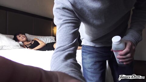Asian slut Saya Song hot sex in the hotel