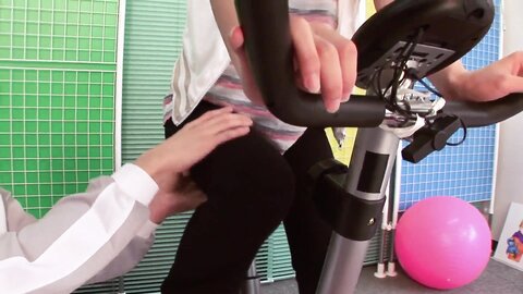 A Japanese Couple Enjoys Fucking In The Gym