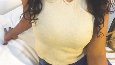 යලුවා එක්ක කොල්එකෙ ඉද්දි උගෙ කැල්ල රැම් ඇදලා ගත්ත සැප Fuck By My Best F