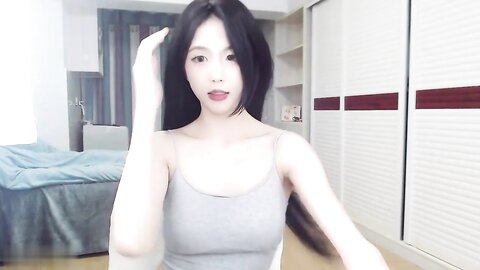 Stripchat站，清纯美少女Hkxiaoxiao