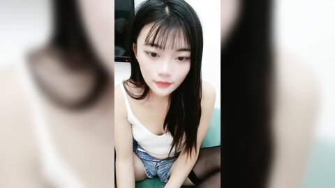 像小璐的小姐姐，黑丝高跟鞋玩跳蛋