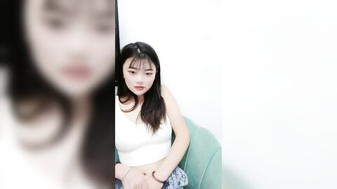 像小璐的小姐姐，黑丝高跟鞋玩跳蛋