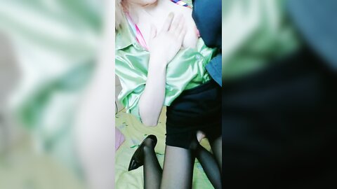 气质美少妇，性感黑丝高跟鞋