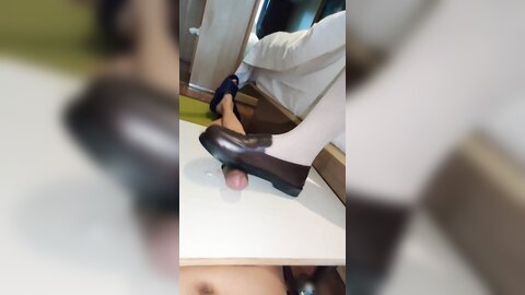 洛丽塔小皮鞋快乐踩踏足交❤️玉足长腿
