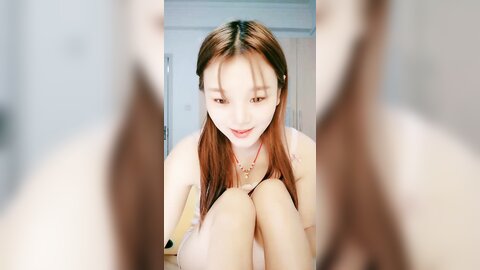 超级粉嫩，十八岁小妞