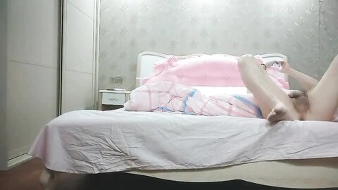 黑丝大奶Jk美眉 今天有没有带礼物 怎么这么紧