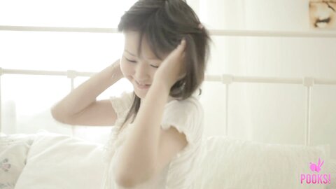 Oriental Cutie Fen Rubs Her Horny Pussy After Waking Up