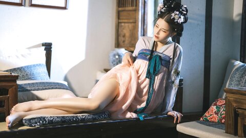 Cosplay 鹿八岁 汉服 60P1V-2.98GB