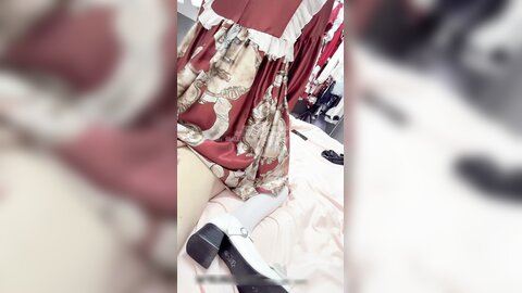 00后清纯反差少女『Lt软软兔』✅汉服裙 双马尾 白丝 Lo鞋1