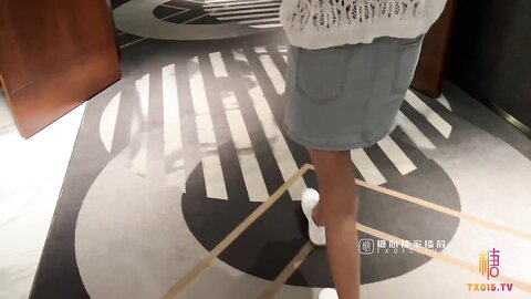 Timepasserby】淫乱Ktv 骚女友Ktv内真空口交后入 回家继续操