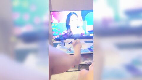 健身小骚货，约炮猛男老外，大屌插小嘴