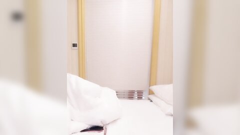 卡哇伊美少女，酒店约炮大战，一对坚挺美乳