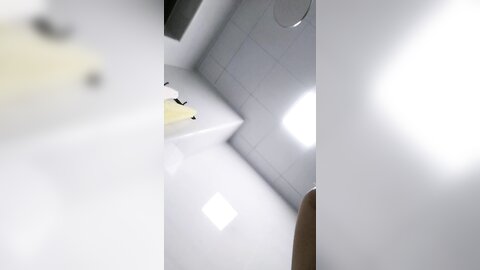情趣学生制服，细腰美腿甜妹，扭腰摆臀很妖娆