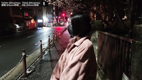 房东的玩物 2：樱花下的露出任务✅反差眼镜娘网红女神『奶咪