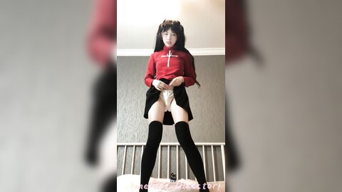 最新宅男女神Vip福利18分，网红极品美少女埋导演】Coser远坂凛