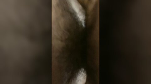 极品尤物小女友，出租屋操逼，吊带黑丝美腿，颜值在线