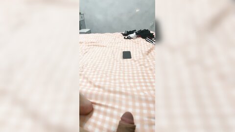极品尤物小女友，居家操小骚逼，贫乳白丝美腿