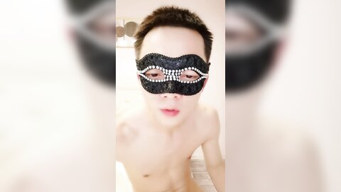 极品尤物网红女神，黑丝美腿炮友操逼，骑乘位尽情扭腰