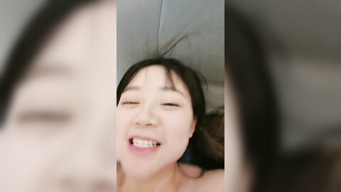 清纯甜美少女，双马尾卡哇伊，被大叔狠狠干