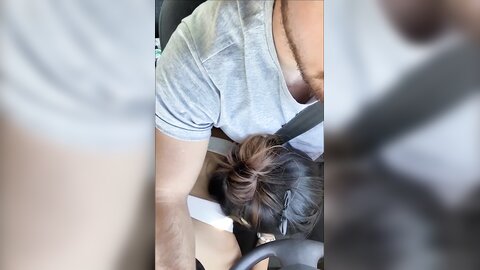 熟女人妻野战 骚货想要了 我在开车就掏出鸡鸡口起来