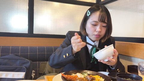 NEXT-002 Friday, 900 P.m. 02 Before Correction 02 Secret Consultation From A Chibi Gal □li She's A Strong...