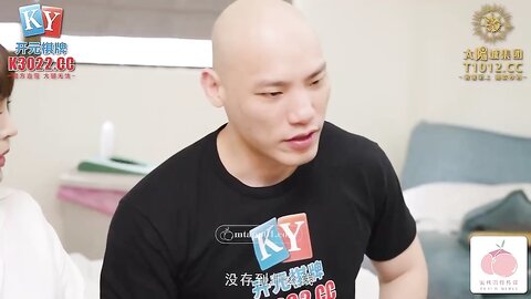 蜜桃影像PMC479主动献身的黑丝女主委