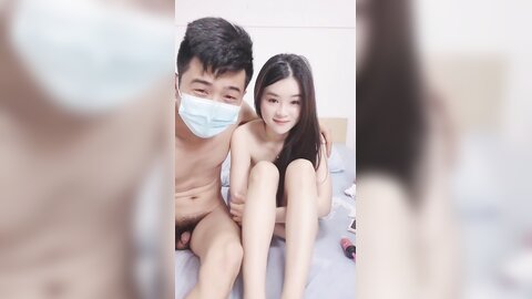 大叔操极品美女炮友，外表甜美说话温柔