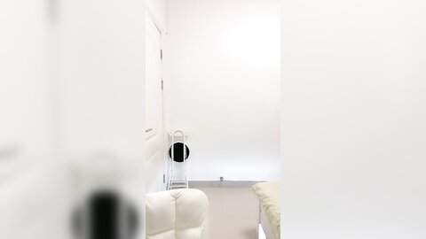 气质尤物网红美御姐，好久没秀了，带上眼镜韵味十足