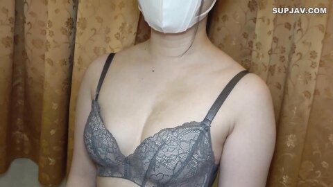 4463217 [nothing]**pzzyxqx*z* Beauté complètement amateur que j`ai trouvée dans la rue, je l`ai emmenée dans un hôtel, je lui ai fait porter des mi-bas et je l`ai baisée. Elle m`a laissé jouir une fois et a j...