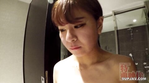 4466913 ≪`Uncensored` [Amateur Nakadashi] naughty big-breasted friend wanted to cum in the shower! **pzzyxqx*z* Pursuit piston 2 consecutive raw inside!