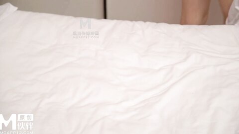 绝对领域LY-059请和我的妻子做爱