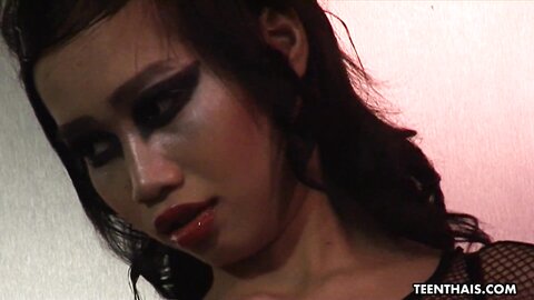 Thai Hotties Niche And Kanda Please Each Other With Toys